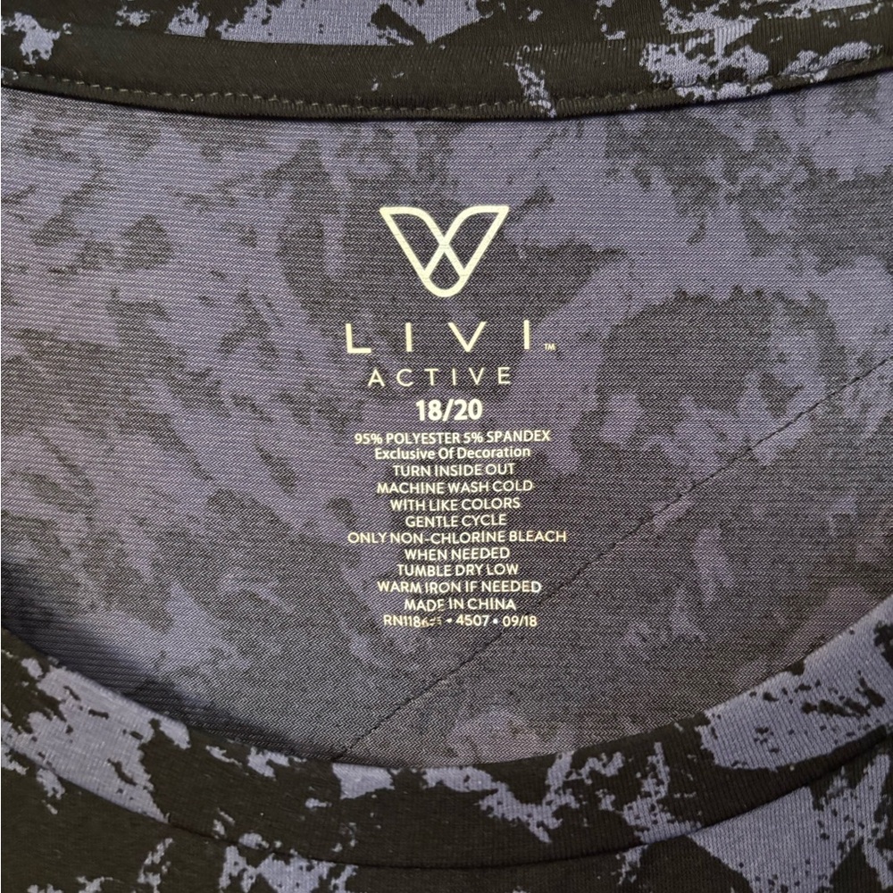 LIVI Active Camouflage Top